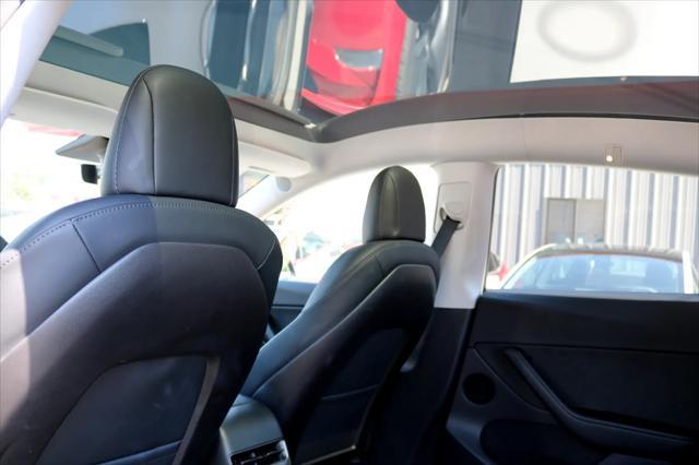 Photo of 2020 Gray**PERFORMANCE**AWD Tesla Model Y