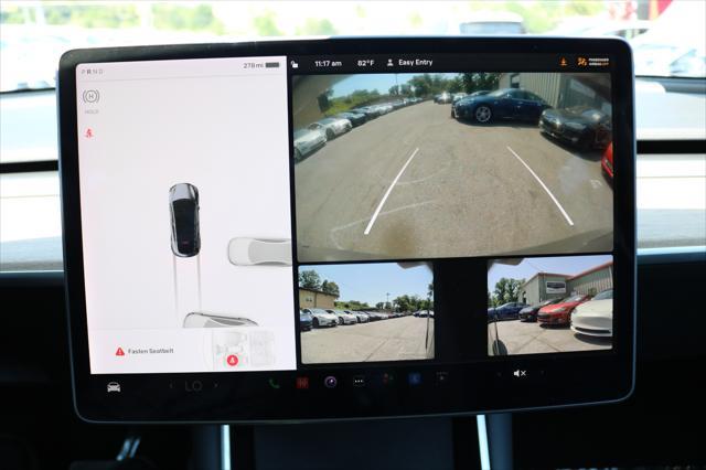 Photo of 2020 Gray**PERFORMANCE**AWD Tesla Model Y