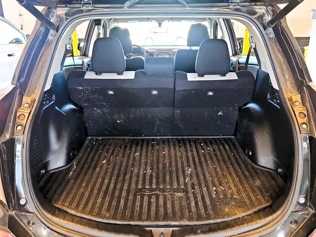 Photo of 2016 Black Toyota RAV4