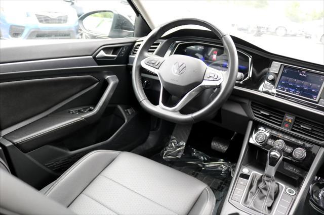 Photo of 2023 Deep Black Pearl Volkswagen Jetta