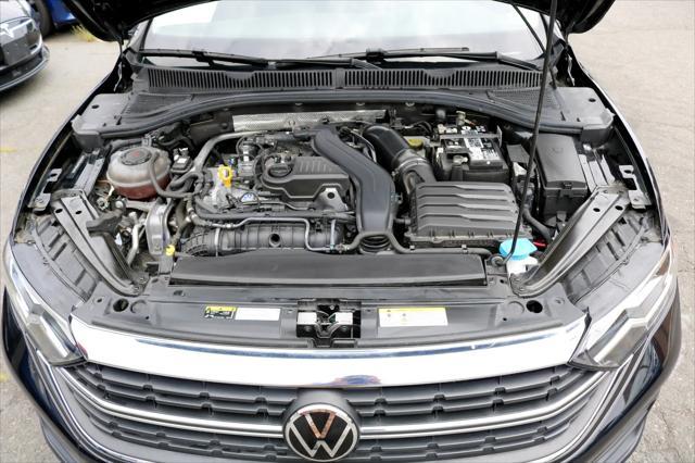 Photo of 2023 Deep Black Pearl Volkswagen Jetta