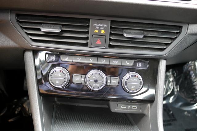 Photo of 2023 Deep Black Pearl Volkswagen Jetta