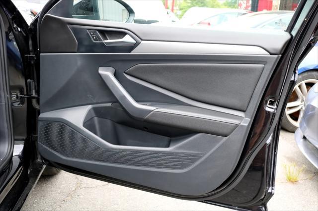 Photo of 2023 Deep Black Pearl Volkswagen Jetta