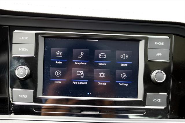 Photo of 2023 Deep Black Pearl Volkswagen Jetta