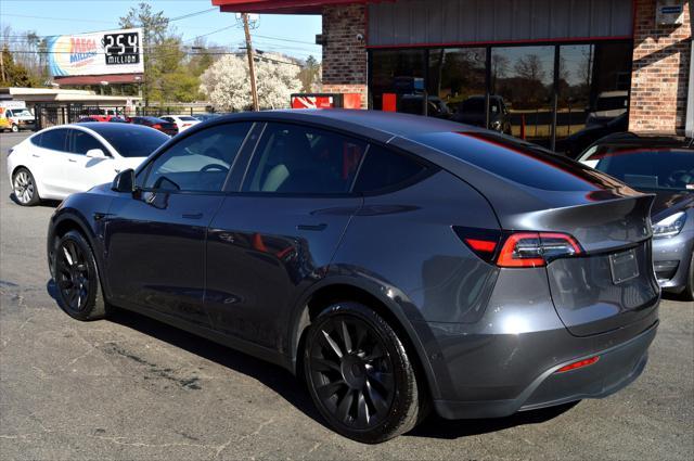 Photo of 2021 Gray Tesla Model Y