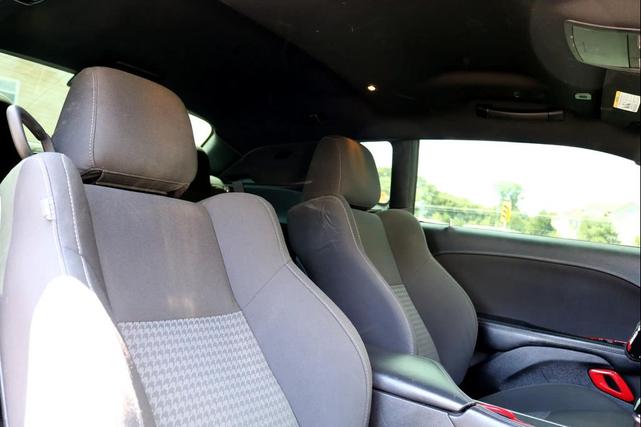 Photo of 2019 Pitch Black Clearcoat Dodge Challenger