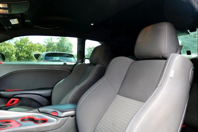 Photo of 2019 Pitch Black Clearcoat Dodge Challenger