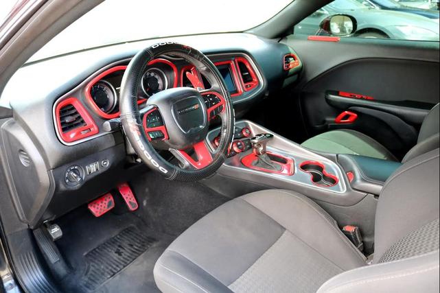 Photo of 2019 Pitch Black Clearcoat Dodge Challenger