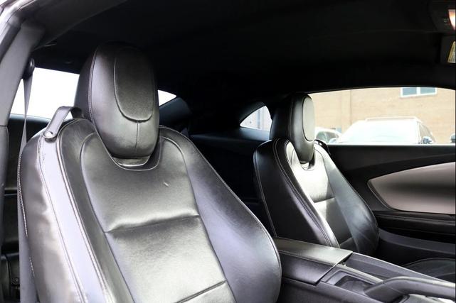 Photo of 2014 Silver Ice Metallic Chevrolet Camaro