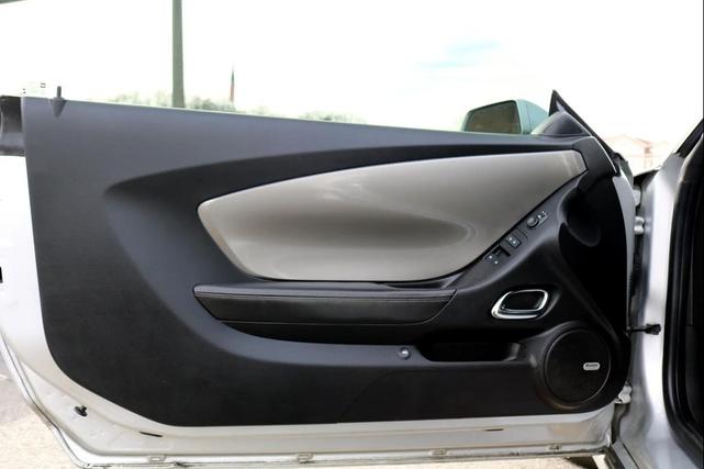 Photo of 2014 Silver Ice Metallic Chevrolet Camaro