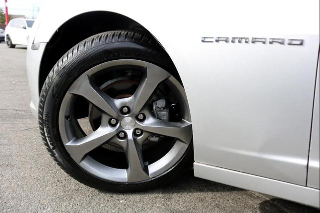 Photo of 2014 Silver Ice Metallic Chevrolet Camaro