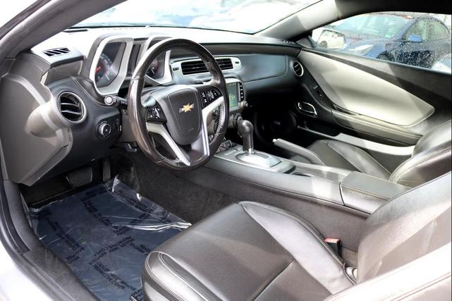 Photo of 2014 Silver Ice Metallic Chevrolet Camaro