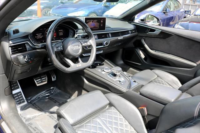 Photo of 2018 Navarra Blue Metallic/Black Roof Audi S5
