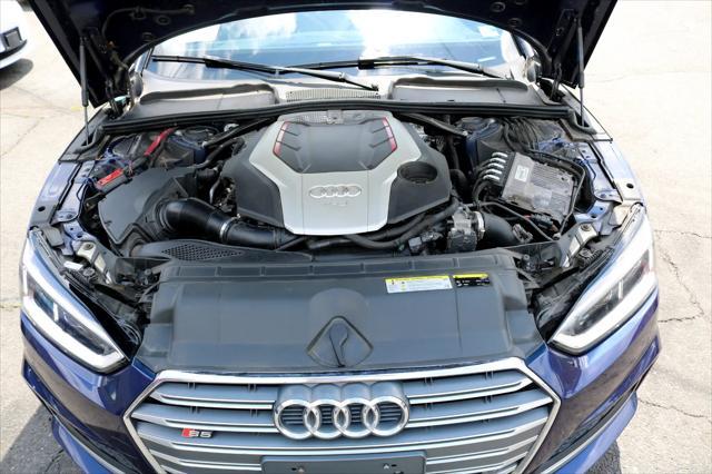 Photo of 2018 Navarra Blue Metallic/Black Roof Audi S5