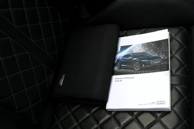 Photo of 2018 Navarra Blue Metallic/Black Roof Audi S5