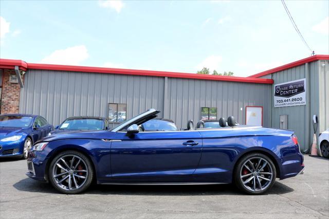 Photo of 2018 Navarra Blue Metallic/Black Roof Audi S5