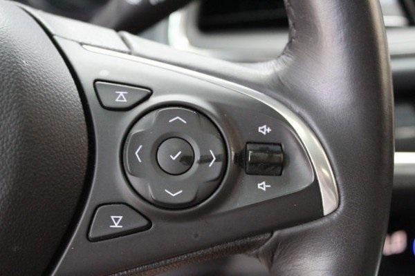 Photo of 2021 White Buick Enclave