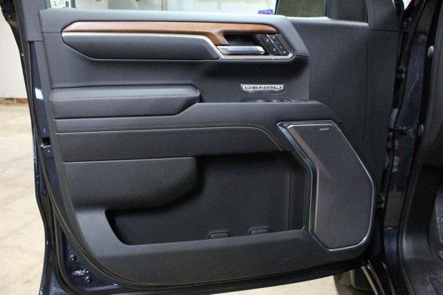 Photo of 2022 Titanium Rush Metallic GMC Sierra 1500