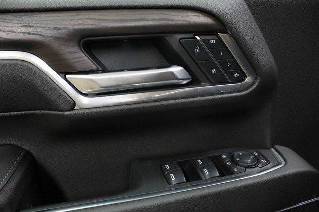Photo of 2025 Titanium Rush Metallic GMC Sierra 2500
