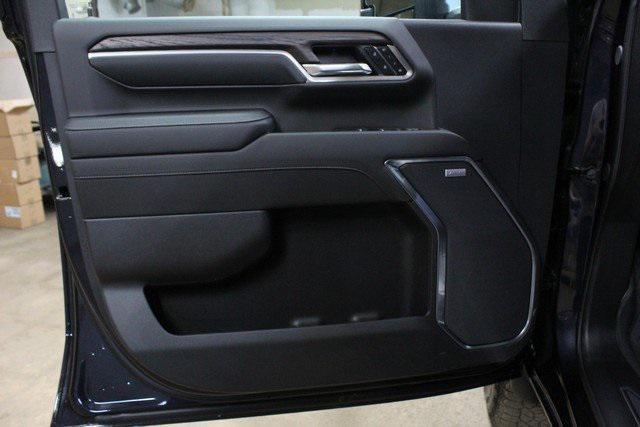 Photo of 2025 Titanium Rush Metallic GMC Sierra 2500