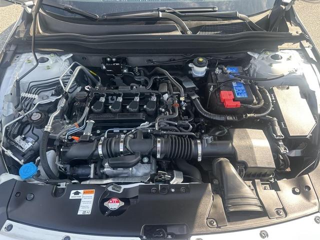 Photo of 2022 Platinum White Pearl Honda Accord