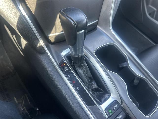Photo of 2022 Platinum White Pearl Honda Accord