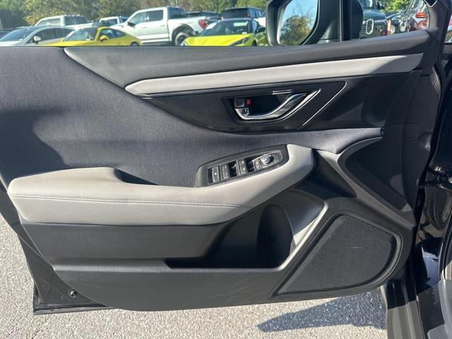 Photo of 2022 Crystal Black Silica Subaru Outback