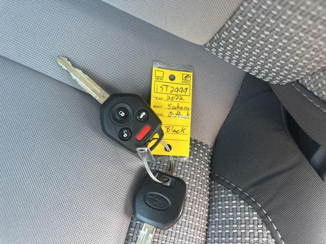 Photo of 2022 Crystal Black Silica Subaru Outback