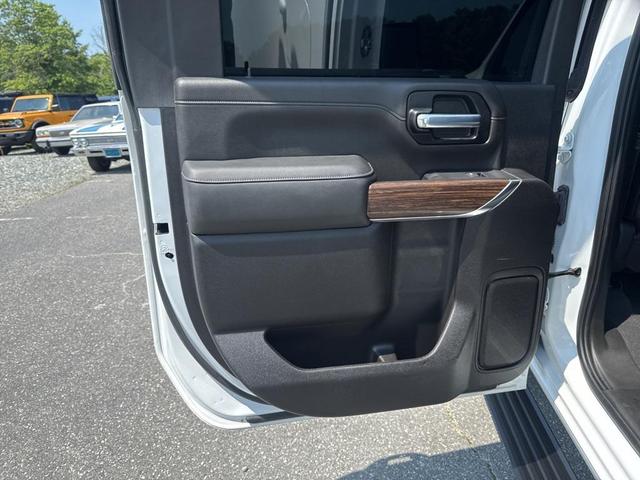 Photo of 2023 Summit White Chevrolet Silverado 3500