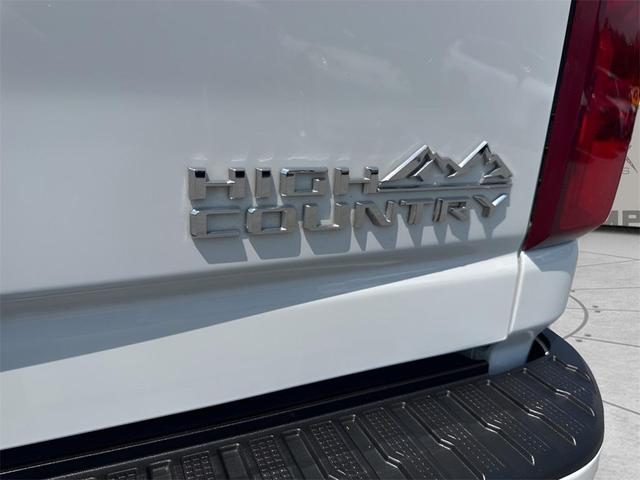 Photo of 2023 Summit White Chevrolet Silverado 3500