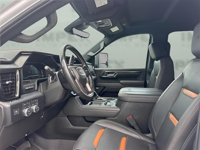 Photo of 2024 Summit White GMC Sierra 2500