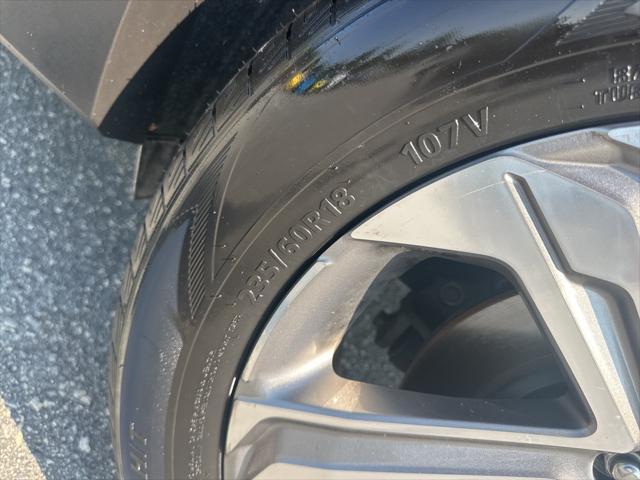 Photo of 2023 Portofino Gray Hyundai SANTA FE