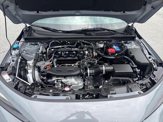 Photo of 2025 Urban Gray Pearl Honda Civic Si