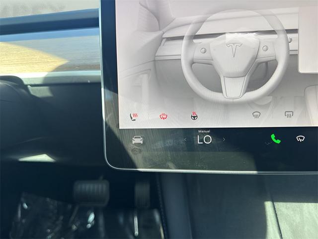 Photo of 2023 Midnight Silver Metallic Tesla Model 3