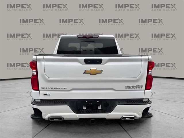 Photo of 2023 Iridescent Pearl Tricoat Chevrolet Silverado 1500