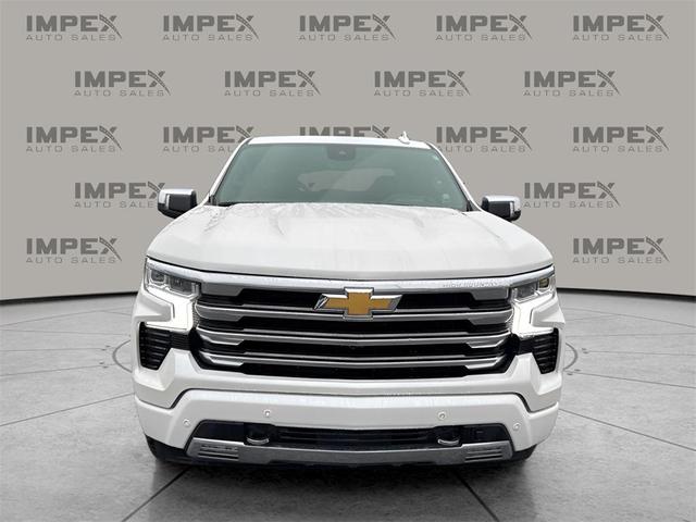 Photo of 2023 Iridescent Pearl Tricoat Chevrolet Silverado 1500