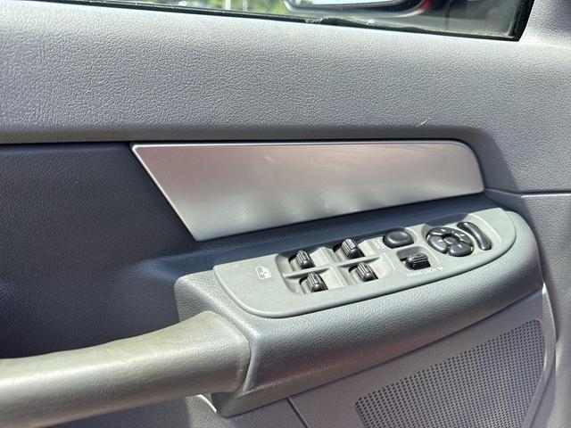 Photo of 2007 Flame Red Clearcoat Dodge Ram 2500