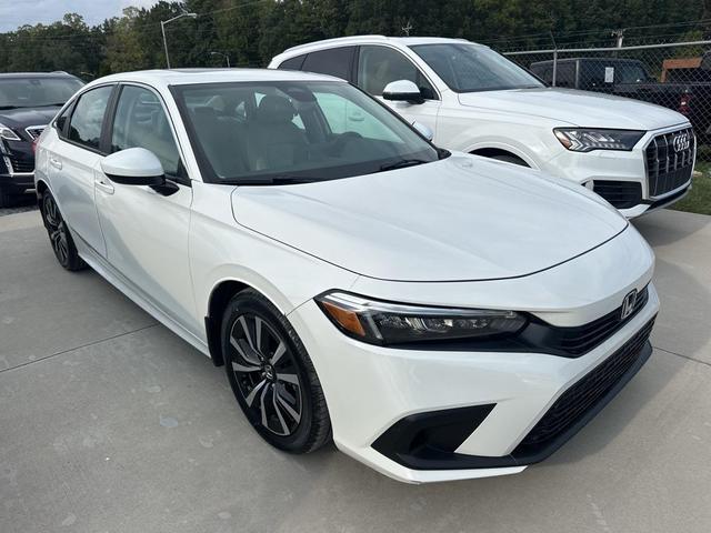 Photo of 2024 Platinum White Pearl Honda Civic