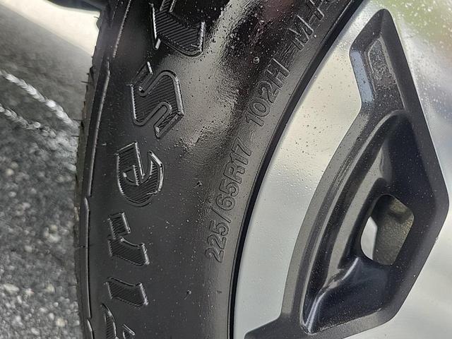 Photo of 2023 Crystal White Pearl Subaru Forester