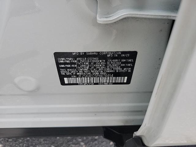 Photo of 2023 Crystal White Pearl Subaru Forester