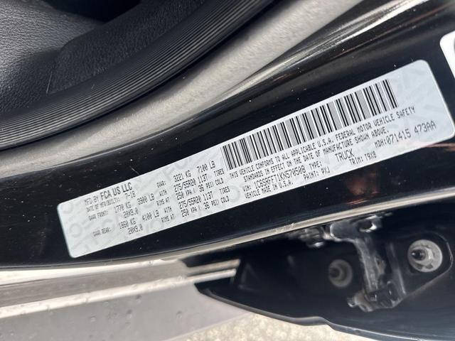 Photo of 2019 Diamond Black Crystal Pearlcoat RAM 1500