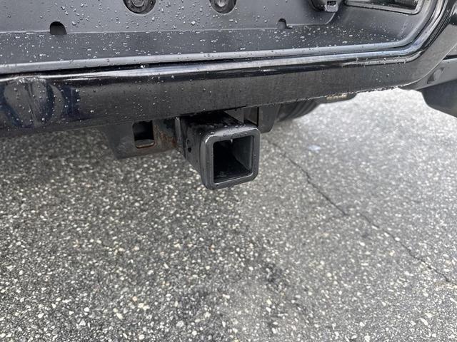 Photo of 2019 Diamond Black Crystal Pearlcoat RAM 1500