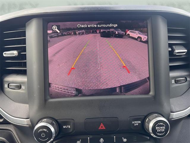 Photo of 2019 Diamond Black Crystal Pearlcoat RAM 1500