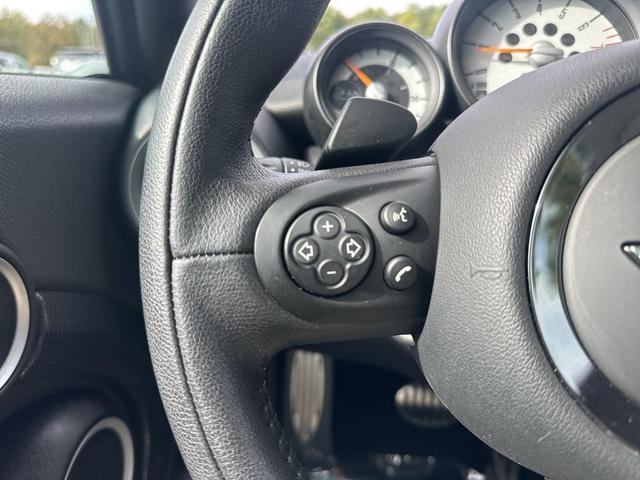 Photo of 2014 Pepper White MINI Convertible