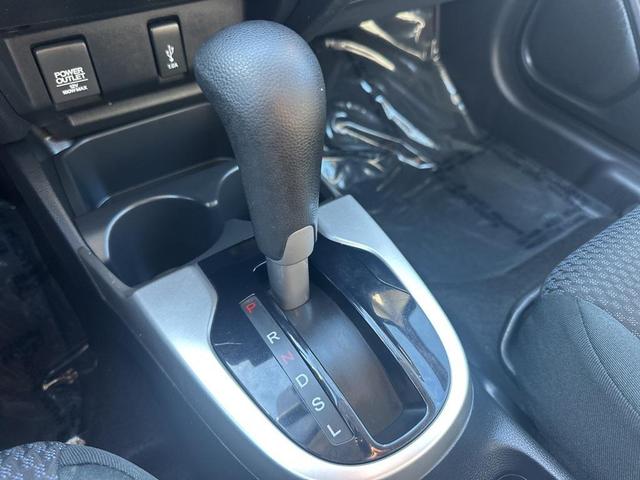 Photo of 2020 Platinum White Pearl Honda Fit