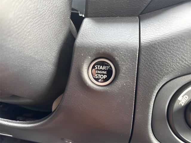 Photo of 2023 Super Black Nissan Frontier