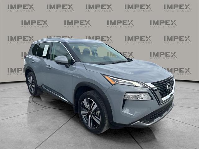 Photo of 2023 Boulder Gray Pearl Nissan Rogue