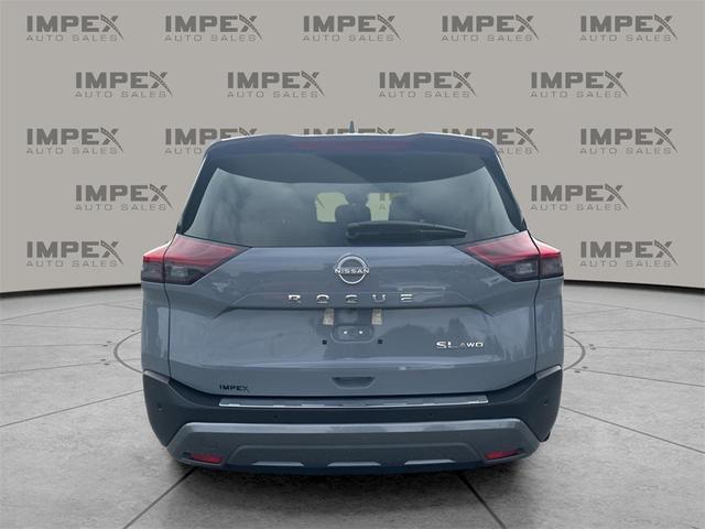 Photo of 2023 Boulder Gray Pearl Nissan Rogue
