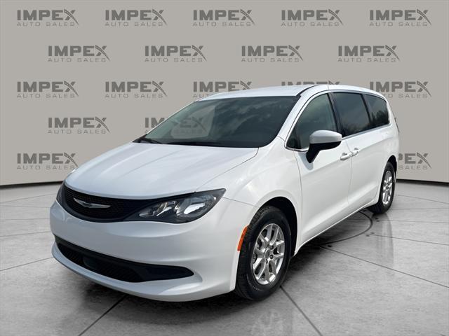 2023 Chrysler Voyager