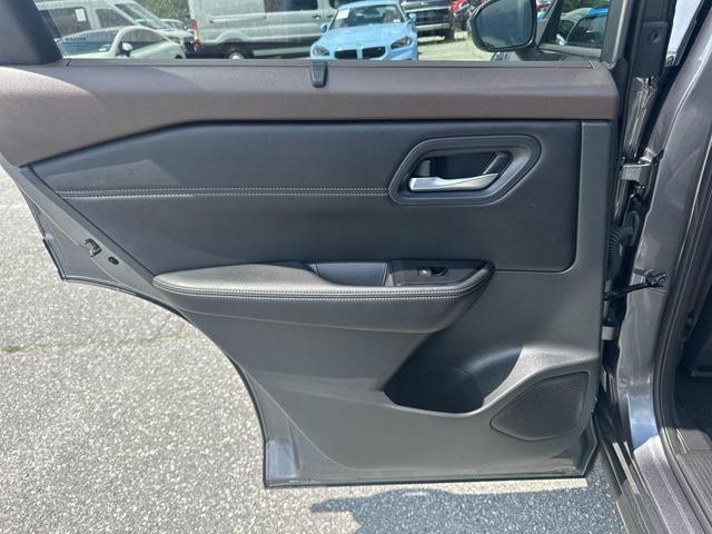 Photo of 2022 Gun Metallic Nissan Rogue